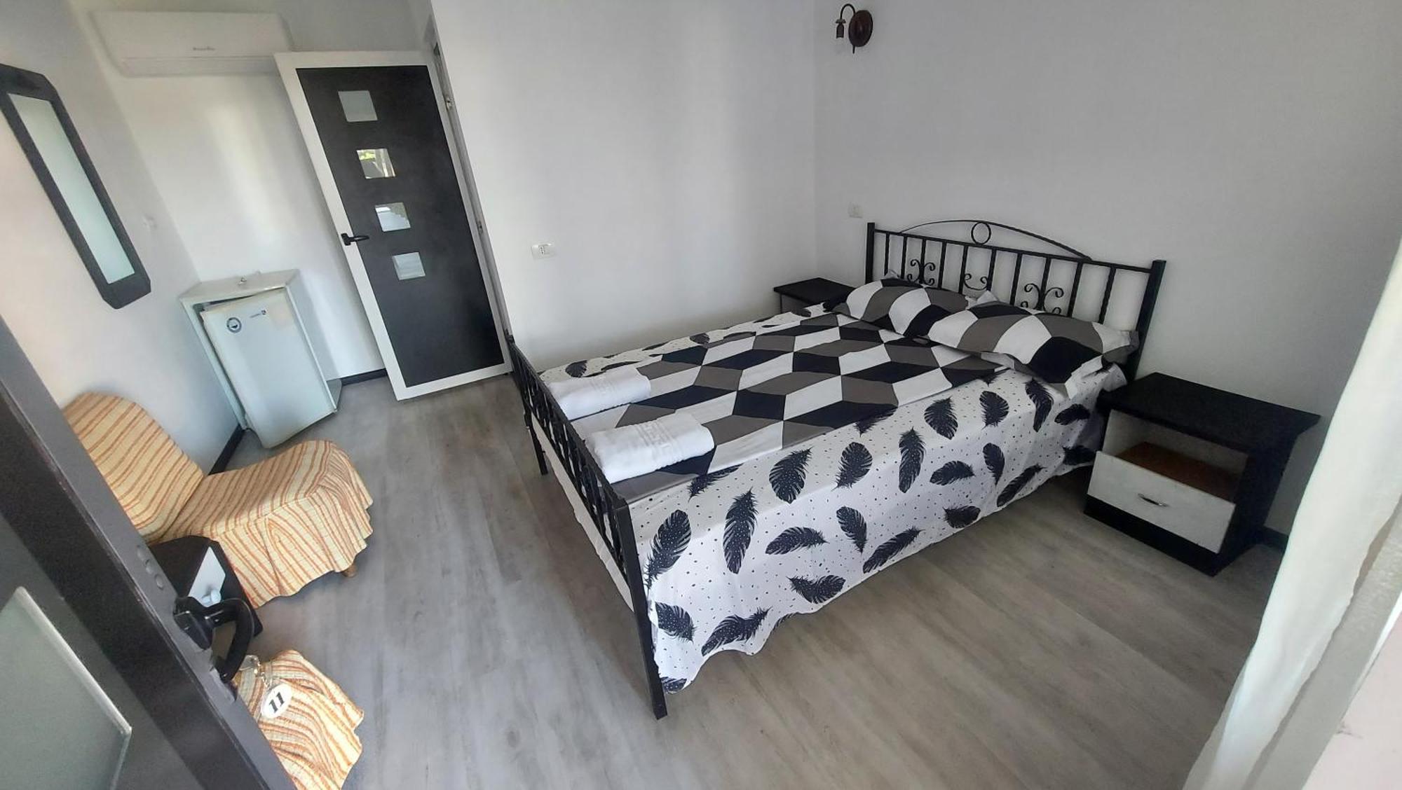 Alb Negru Hotel Vama Veche Exterior foto